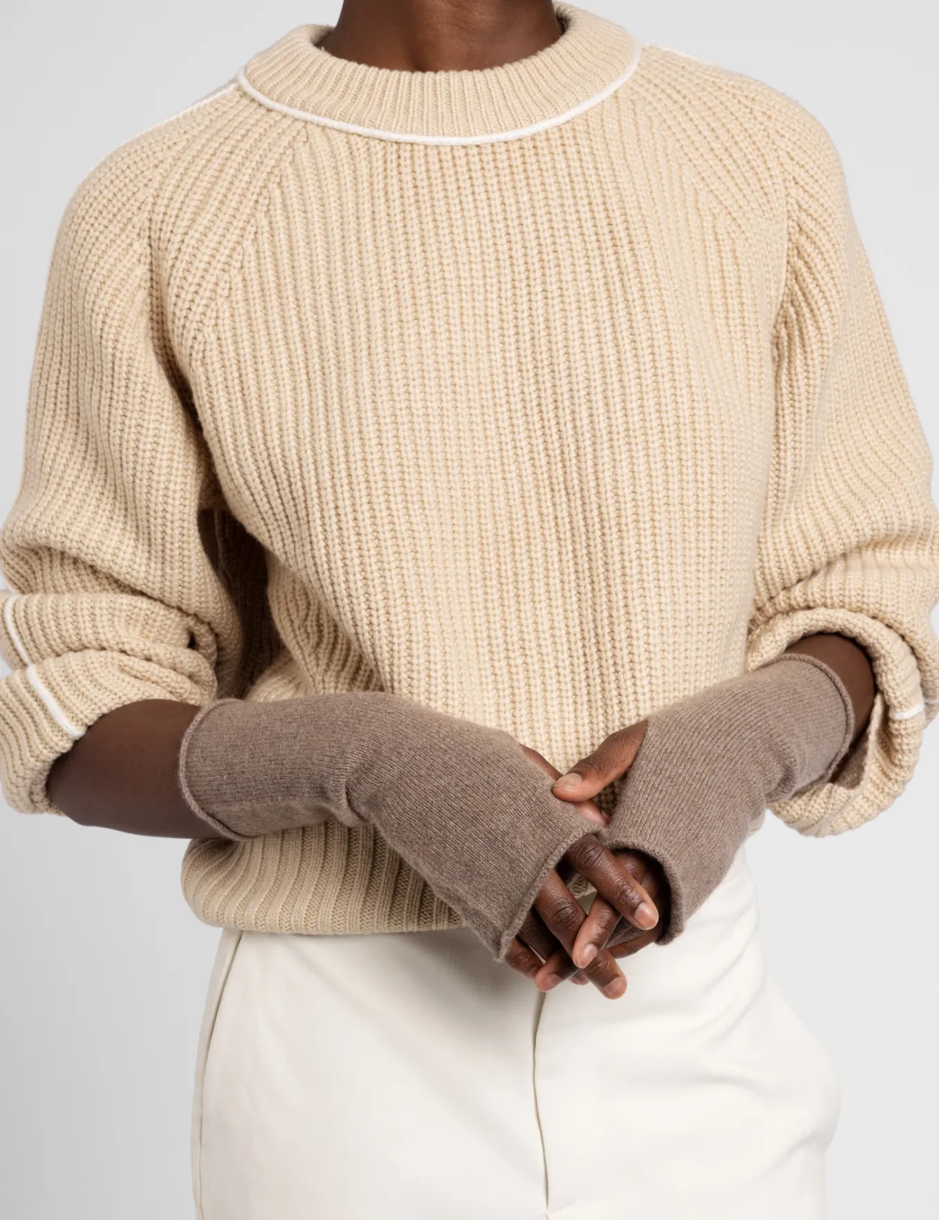 Penelope Chilvers Hadrian Cashmere Mittens