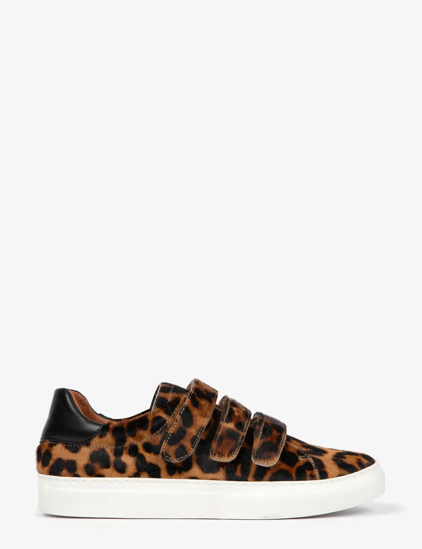 Penelope Chilvers Pacha Tortoiseshell Pony Trainer