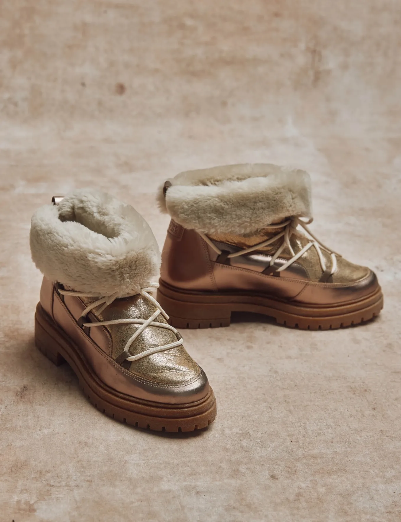 Penelope Chilvers Stornoway Metallic Shearling-Lined Boot